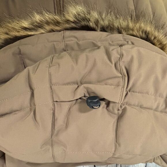 Land’s End Taupe Faux Fur Hood Trim Minimalist Classic Down Winter Coat L - Picture 5 of 12